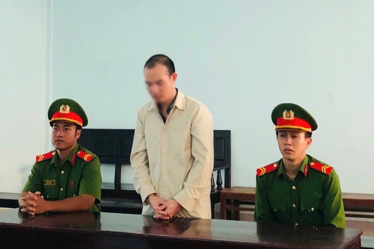 Dụ dỗ, xâm hại bé gái con của bạn nhậu