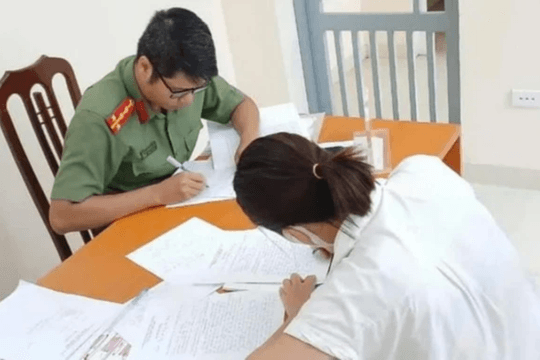 Đối tượng tung tin vỡ đê sai sự thật, bị xử phạt 7,5 triệu đồng