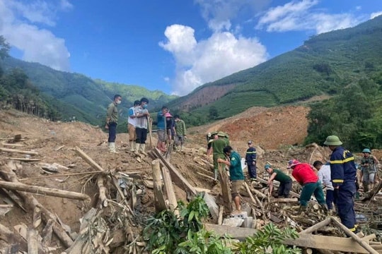 Làng Nủ tiếp tục bị chia cắt