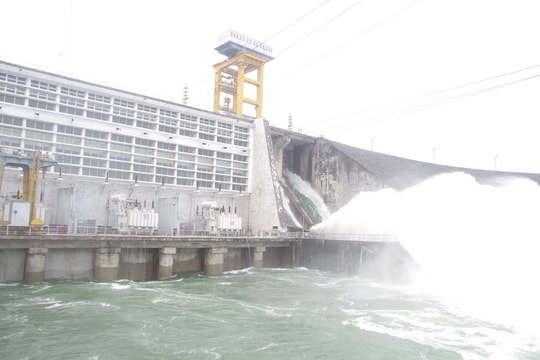 Thủy điện Thác Bà tăng lưu lượng xả lũ