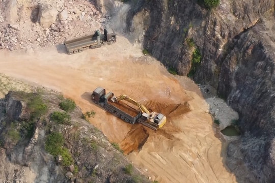 Nhiều mỏ khoáng sản ở Huế bị tạm dừng khai thác