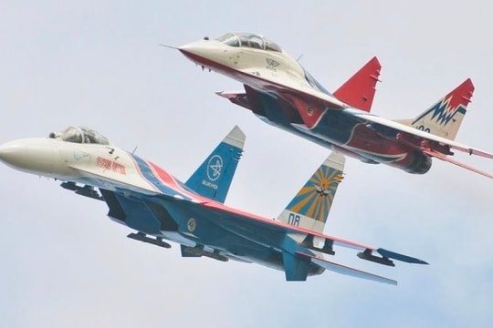 Ukraine mất hai trong số những máy bay chiến đấu Su-27 cuối cùng