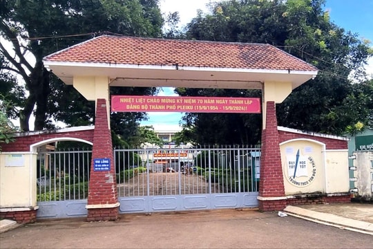 Gia Lai: 21 học sinh nghi bị ngộ độc sau khi được tổ chức Tết Trung thu bằng trà sữa