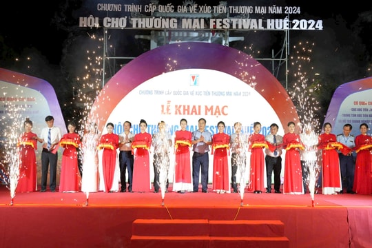 Khai mạc hội chợ thương mại Festival Huế 2024