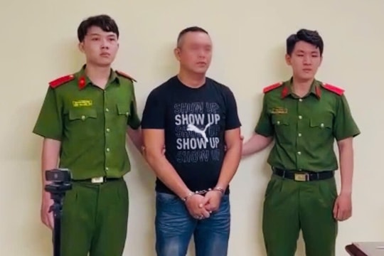 Khởi tố, bắt giam đối tượng hành hung tài xế ô tô giữa đường