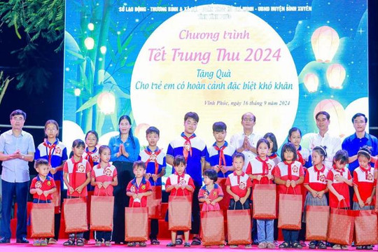 Tết Trung thu cho trẻ em có hoàn cảnh khó khăn ở Vĩnh Phúc