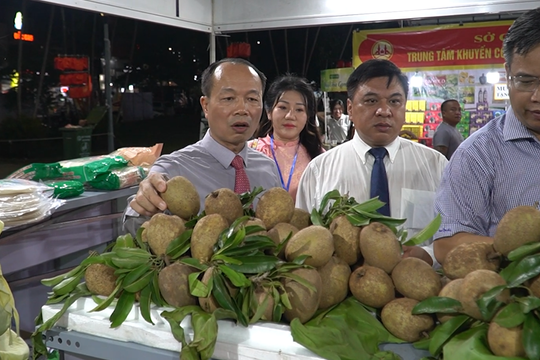 Khai mạc hội chợ thương mại Festival Huế 2024