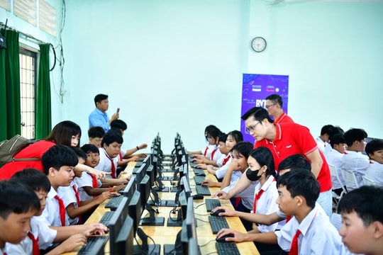 Trung thu ấm áp của hơn 800 học sinh ở Tây Ninh