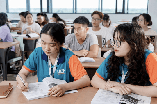 Thực hiện miễn, giảm học phí cho sinh viên bị ảnh hưởng sau bão số 3