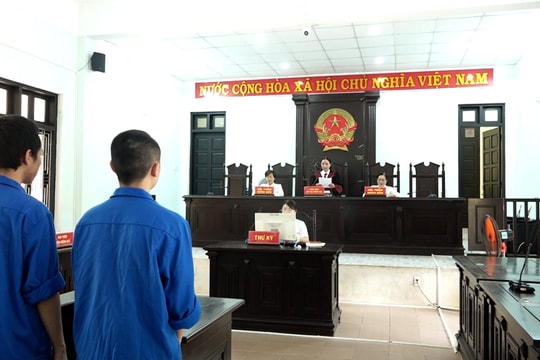 Ăn nhậu xong thì vào Huế để tổ chức “tiệc” ma túy