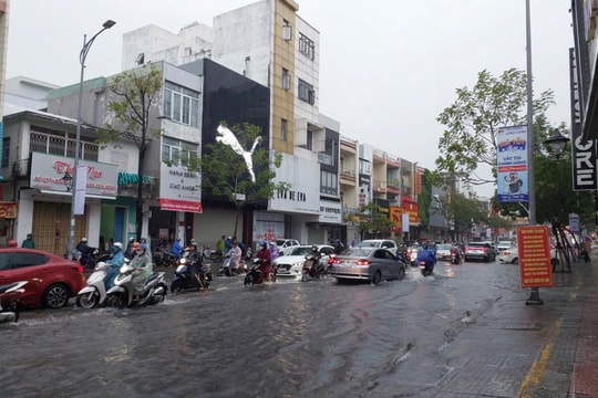 Đà Nẵng: Cấm phương tiện lưu thông trên tuyến đường Hoàng Sa từ 17 giờ chiều nay (18/9)