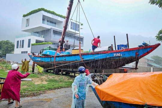 Tập trung ứng phó áp thấp nhiệt đới có khả năng mạnh lên thành bão và mưa lũ