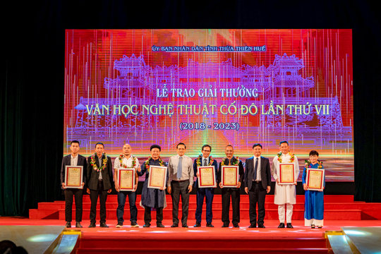 Lễ trao giải thưởng văn học nghệ thuật Cố đô lần thứ VII