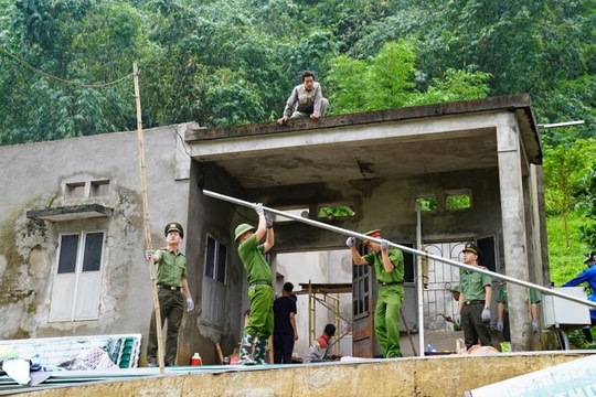 Khẩn trương khắc phục hậu quả bão số 3 ở Hòa Bình