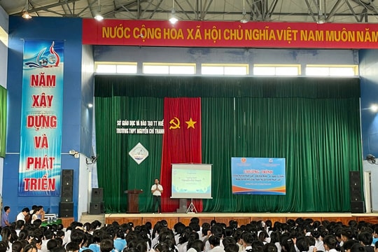 Tuyên truyền pháp luật về mạng xã hội và kỹ năng sử dụng mạng xã hội cho học sinh