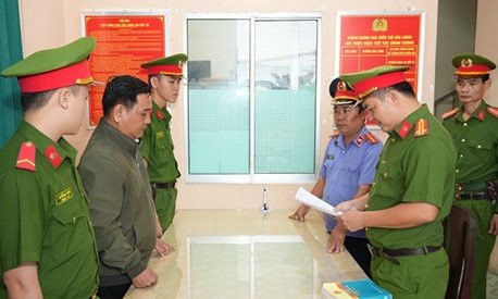 Tạm giam nguyên nhân viên hợp đồng bồi thường sai tiền tỉ