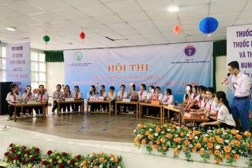 Cần Thơ: Xây dựng môi trường làm việc, học tập không khói thuốc lá trong trường học