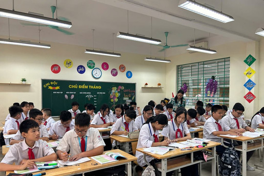 Xem xét hỗ trợ 100% học phí cho học sinh ở Quảng Ninh năm học 2024-2025