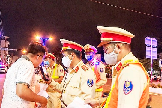Hà Nội: Nghiêm cấm việc bao che cho cán bộ, công chức, viên chức vi phạm nồng độ cồn