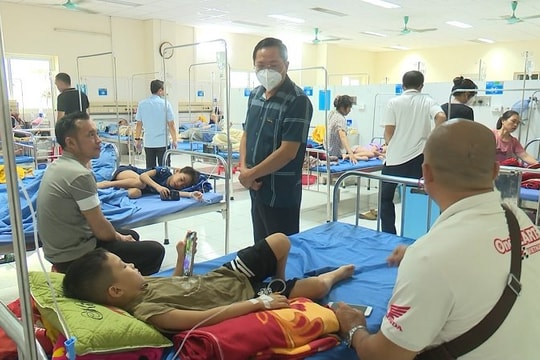70 người Bắc Kạn nhập viện vì nôn, sốt, đau bụng