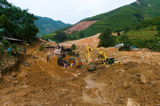 Xót xa trước khung cảnh hoang tàn Nậm Lúc