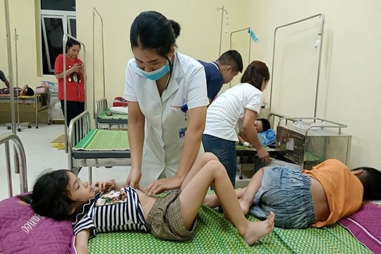 Bắc Kạn: Nguyên nhân khiến 70 người nhập viện là do nhiễm khuẩn tụ cầu