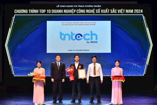 TNTech được vinh danh tại Chương trình Top 10 DN Công nghệ số xuất sắc Việt Nam năm 2024
