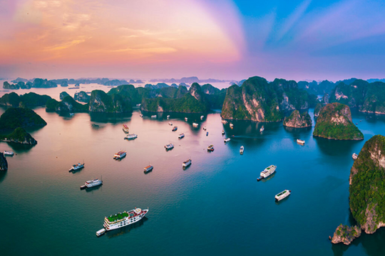 Đẩy mạnh khai thác giá trị văn hoá của Hạ Long