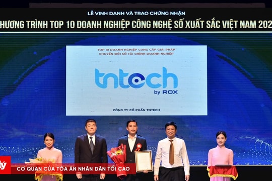 TNTech được vinh danh tại Chương trình Top 10 DN Công nghệ số xuất sắc Việt Nam năm 2024