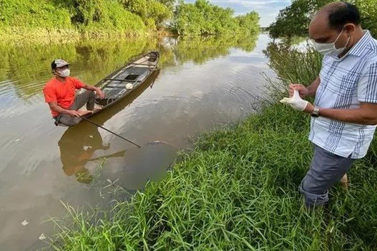Phát hiện thi thể người đàn ông trên sông Hồ Xá