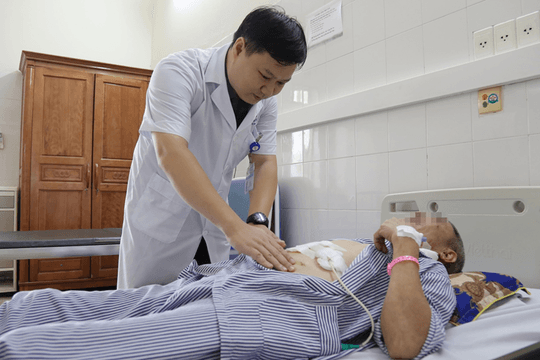 Đảm bảo cung ứng, kiểm soát chặt chẽ giá thuốc cứu chữa người bị thương, bị bệnh sau mưa bão