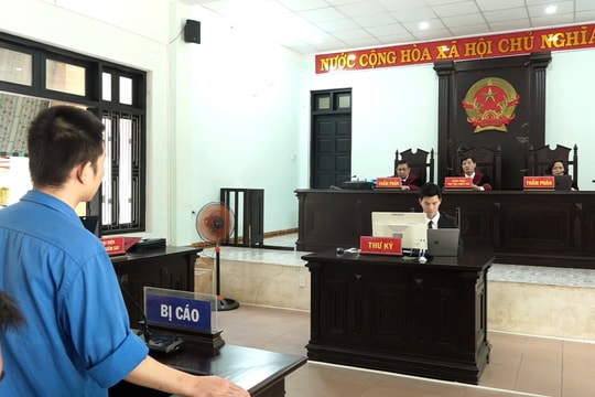 Gia đình Phó Trưởng công an phường Thủy Vân rút kháng cáo xin tăng hình phạt cho bị cáo