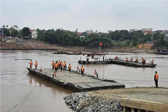 Cầu phao Phong Châu thông xe từ ngày 30/9