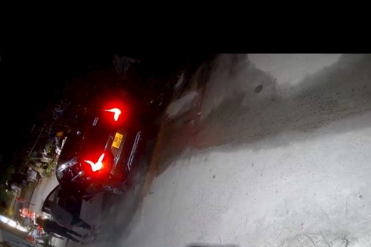 Tài xế công nghệ bị người đàn ông cầm mã tấu chém