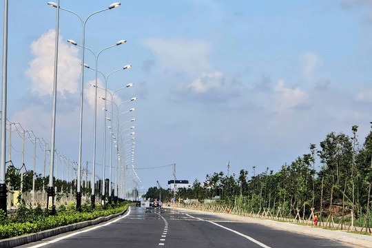 Hoàn thành đường vành đai sân bay Cần Thơ sau gần 5 năm thi công