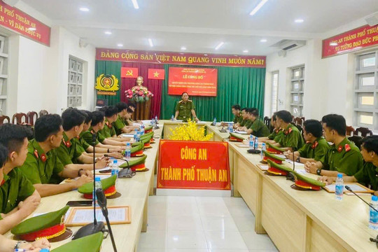 Công an gửi “Thư kêu gọi” người bị truy nã ra đầu thú