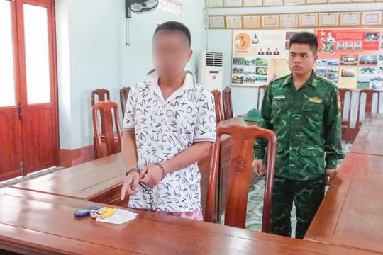 Khởi tố đối tượng mua bán trái phép chất ma túy