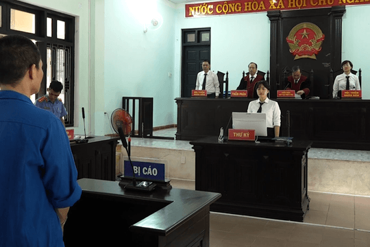 Con nghiện bán ma túy để kiếm lời