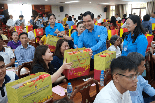 Chăm lo đoàn viên, người lao động dịp tết Nguyên đán Ất Tỵ 2025