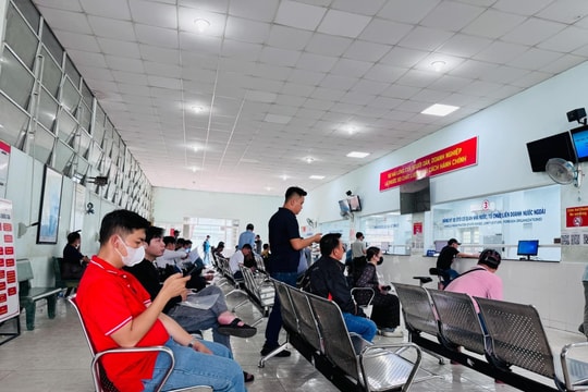 Người dân TP.HCM còn e ngại, sợ lừa đảo khi đăng ký xe trực tuyến