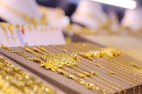 Giá vàng hôm nay 4/10: Tăng mạnh 2 phiên liên tiếp