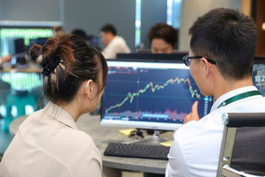 Mở mới tài khoản chứng khoán tháng 9 giảm mạnh
