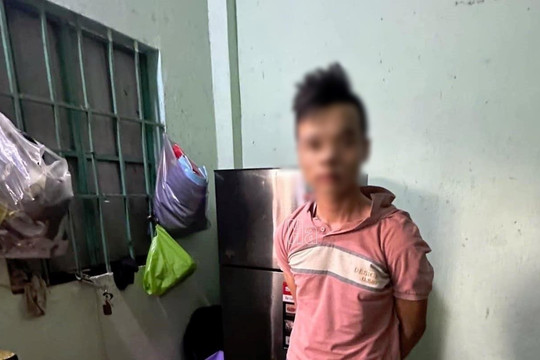 Cấu giấu 138 kg pháo nổ trong phòng trọ