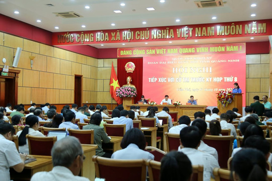 Đồng chí Nguyễn Xuân Thắng tiếp xúc cử tri TP Cẩm Phả