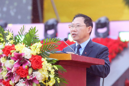 Thi hành kỷ luật Chủ tịch tỉnh Bắc Giang Lê Ánh Dương