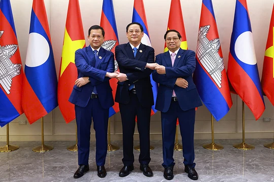Tăng cường hợp tác kinh tế, thương mại Việt Nam-Lào-Campuchia, tạo đột phá chiến lược tương xứng tầm vóc quan hệ