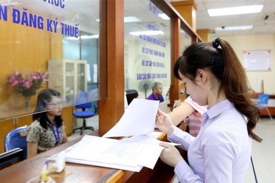 Ngành thuế thông báo gần 24.000 người bị hoãn xuất cảnh vì nợ thuế