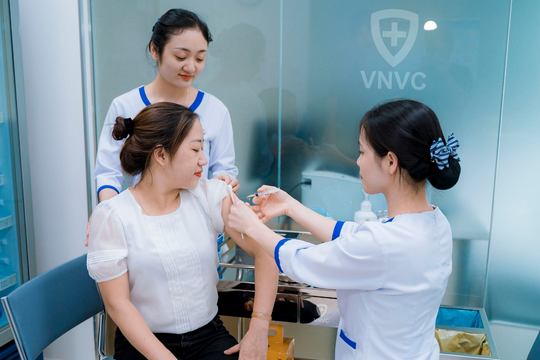 VNVC và Sanofi ký kết tiến tới hợp tác sản xuất vắc xin tại Việt Nam