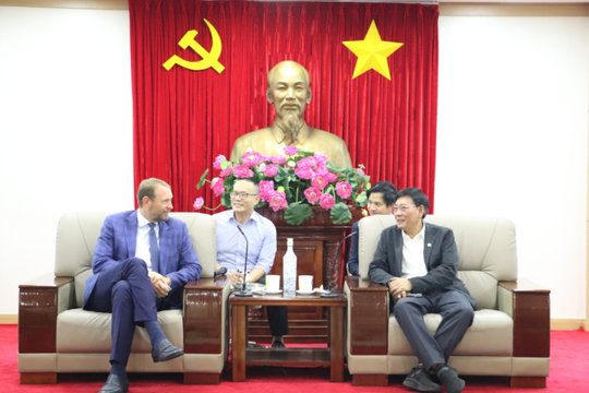 Các dự án điện mặt trời Hoa Kỳ sẽ “thắp sáng” khu công nghiệp Bình Dương?