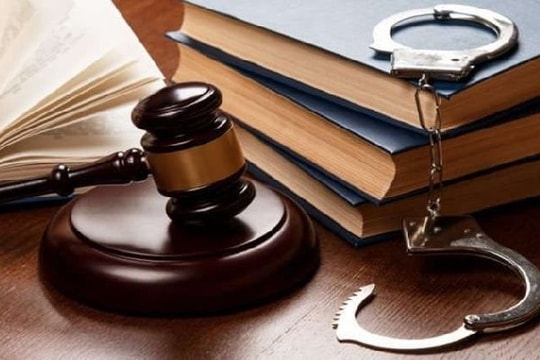 Hai cựu lãnh đạo ngân hàng thu lợi hàng chục tỷ đồng từ việc cho vay nặng lãi